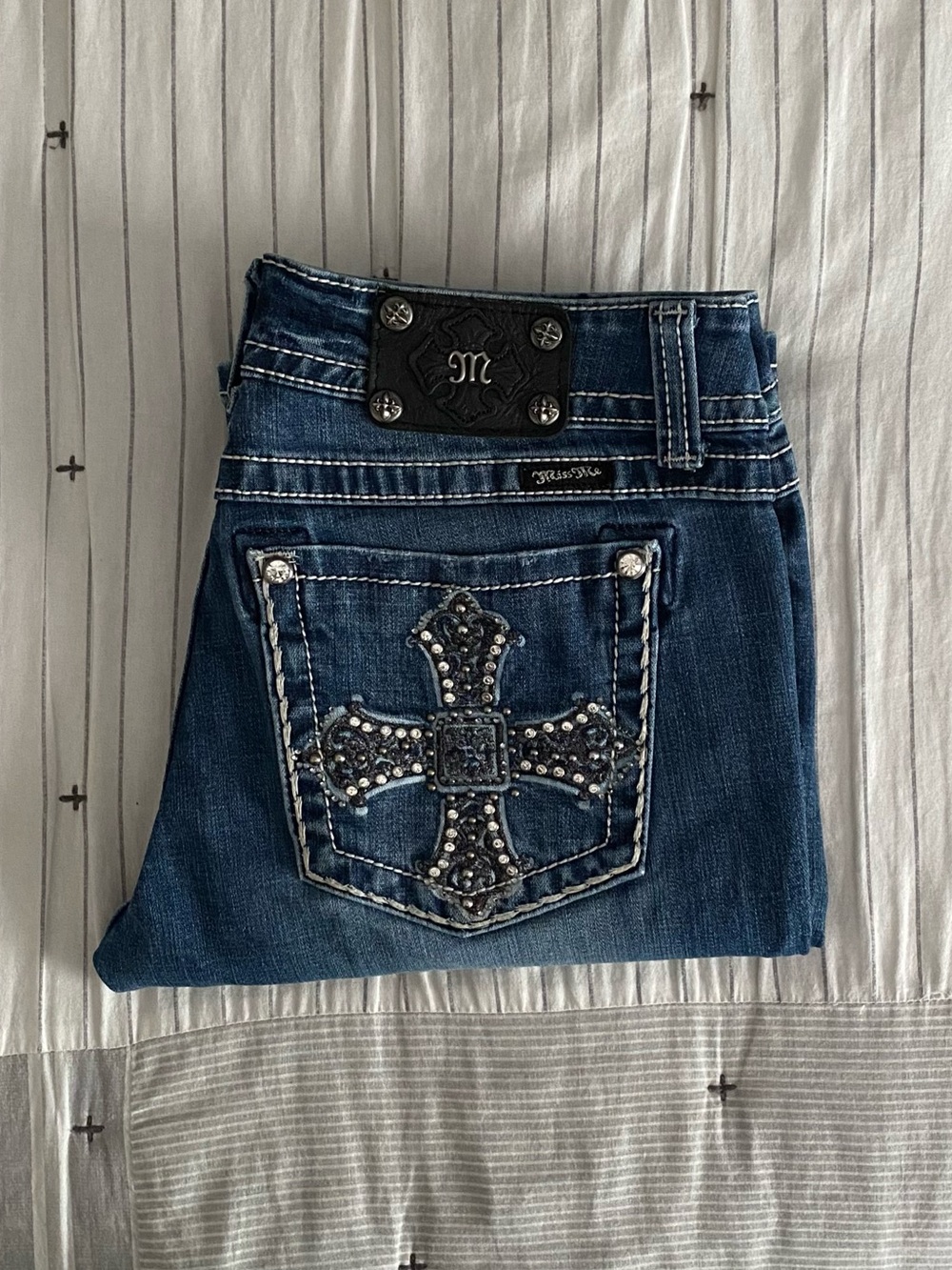 🦋 Miss Me “Like A Prayer” Jeans 🦋